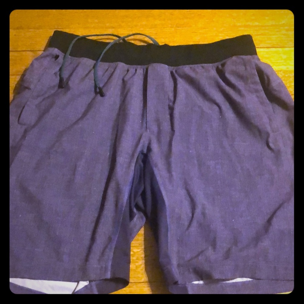 Lululemon purple shorts size Large